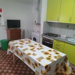 Rent a room of 10 m² in Coimbra