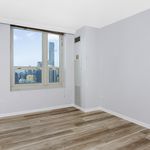 Rent 3 bedroom apartment of 1630 m² in Chicago