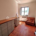 Affitto 3 camera appartamento di 64 m² in Ancona