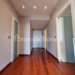 Affitto 5 camera appartamento di 170 m² in Sanremo