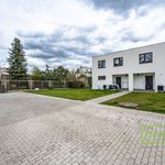 Rent 1 bedroom house of 120 m² in Káraný