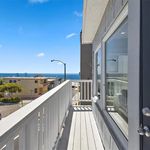 Rent 3 bedroom apartment of 118 m² in Manhattan Beach