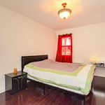 Rent 3 bedroom apartment of 139 m² in Bronx