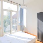 Appartement de 65 m² avec 1 chambre(s) en location à Etterbeek