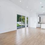 Rent 4 bedroom apartment of 575 m² in Encino