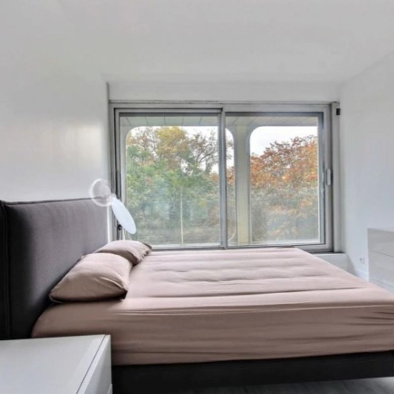 Snug 1-bedroom apartment close to the Arc de Triomphe Neuilly-sur-Seine