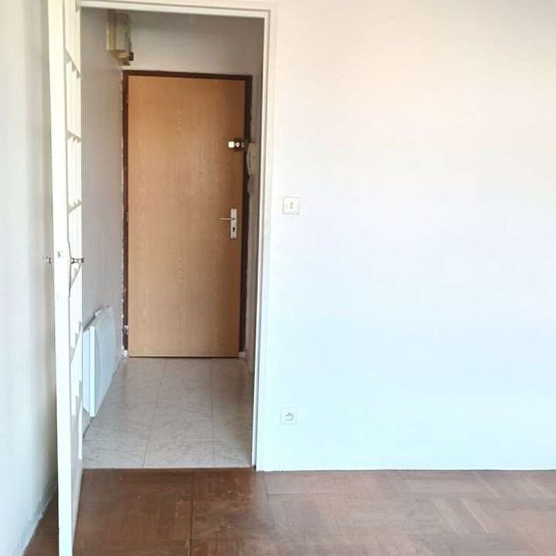 Location appartement 1 pièce 34 m² Béziers (34500)