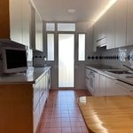Rent 4 bedroom house of 172 m² in Madrid