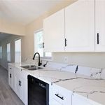 Rent 3 bedroom apartment of 111 m² in Fullerton