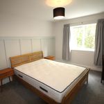 Rent 2 bedroom apartment in Cheltenham
