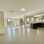Rent 3 bedroom house in  Norwest NSW 2153                        