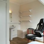Rent 8 bedroom flat in Swansea