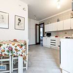 Affitto 6 camera appartamento di 213 m² in Palermo