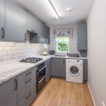Rent 1 bedroom flat in Farnborough
