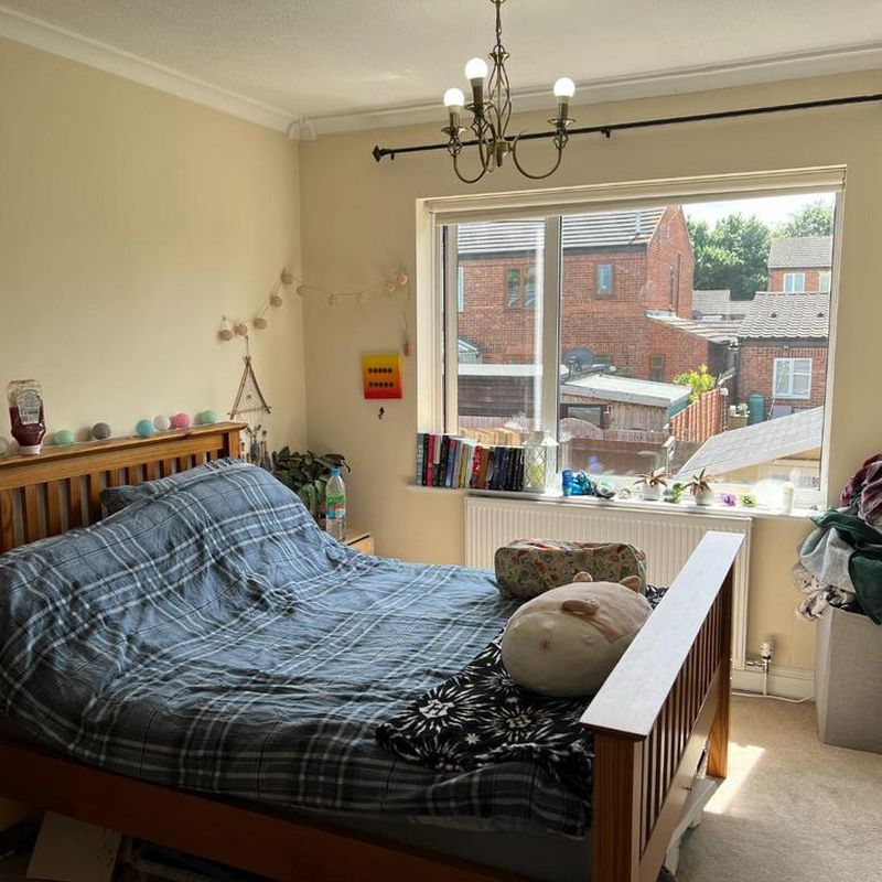 2 bedroom terraced house to rent Furzton
