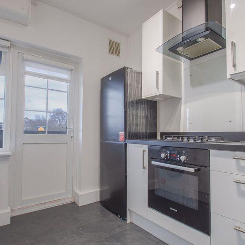 Spring Vale South, Dartford DA1 2 bed apartment to rent - £1,500 pcm (£346 pw) Brooklands