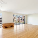 Rent 2 bedroom apartment of 134 m² in New York