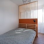 Rent a room of 77 m² in Marseille