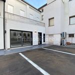 Rent 2 bedroom apartment of 97 m² in Padova