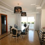 Alquilo 4 dormitorio casa de 222 m² en Marbella