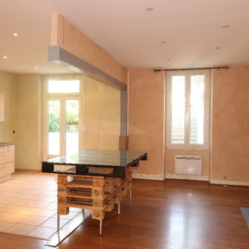Appartement 100 m² at Meximieux (01800), France