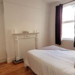 Rent 5 bedroom apartment in Plymouth