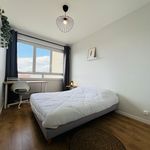 Rent 6 bedroom apartment of 93 m² in LYONT
