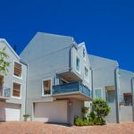 Rent 3 bedroom apartment of 92 m² in Cape Town