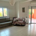 Rent 4 bedroom apartment of 150 m² in Sellia Marina