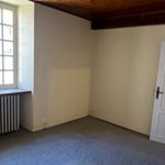 Rent 4 bedroom house of 111 m² in La Rochefoucauld