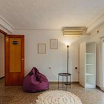 Rent a room of 91 m² in Xirivella