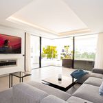 Rent 4 bedroom house of 499 m² in Marbella