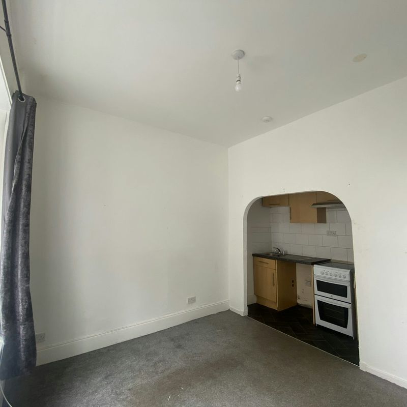 Flat to rent on Strathmartine Road Dundee,  DD3
