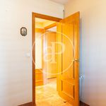 Rent 3 bedroom apartment of 129 m² in valencia