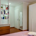 Rent a room of 107 m² in Roma