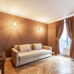 Rent 1 bedroom apartment of 51 m² in Paris 3e Arrondissement