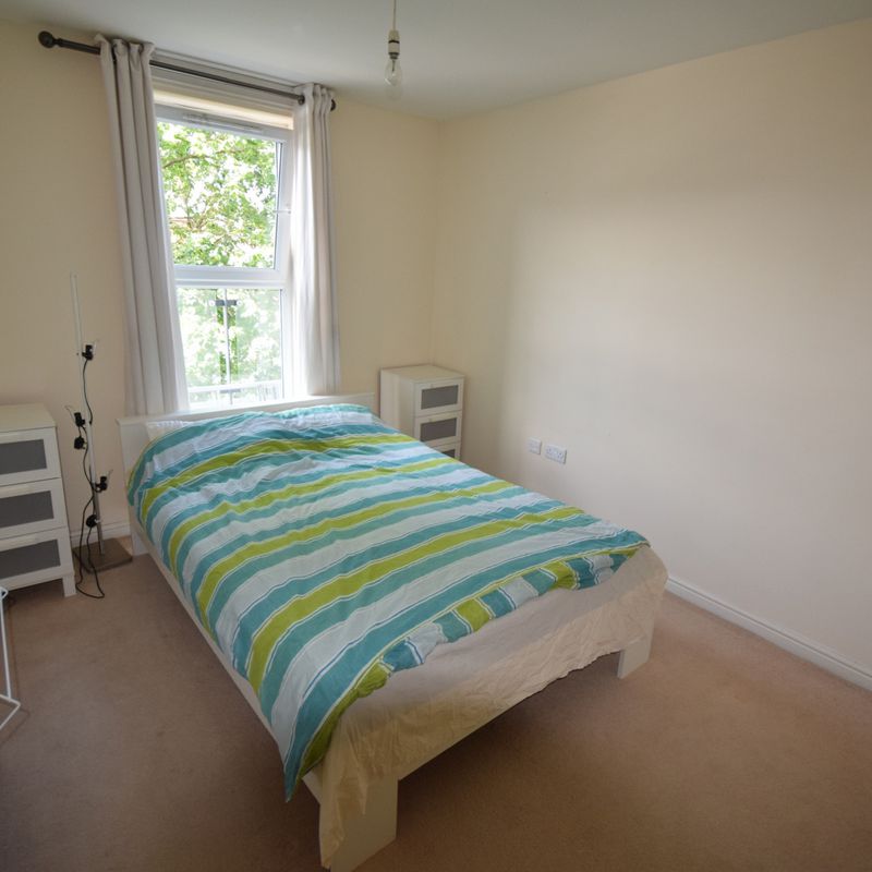 To Rent Parkhouse Court, Hatfield, AL10 Fixed Price £1,400 pcm Roe Green