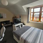 Rent 4 bedroom flat in Belfast