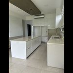Rent 4 bedroom house of 42 m² in Costa Mesa