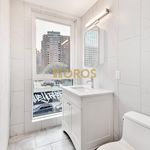 Rent 3 bedroom apartment of 192 m² in New York