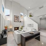 Rent 3 bedroom apartment of 163 m² in Irvine