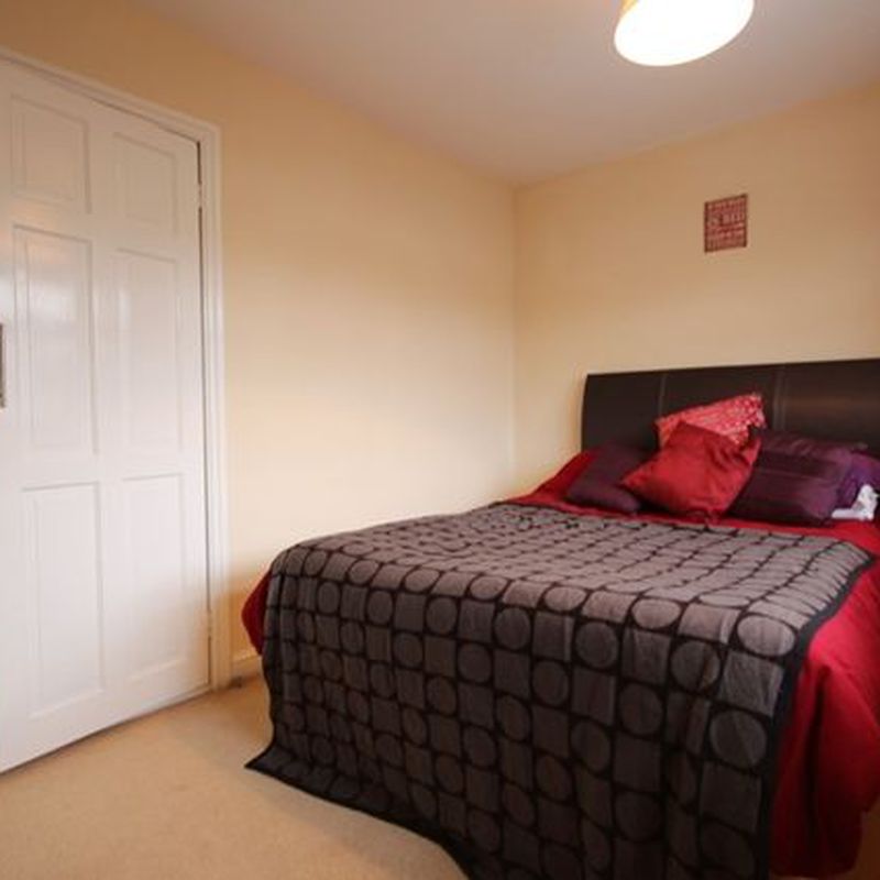 Shared accommodation to rent in House Share, Room Available, Greenacres Road, Worcester WR2 Dines Green