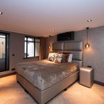 Huur 2 slaapkamer appartement van 152 m² in Amsterdam