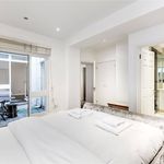 Rent 3 bedroom flat in Chelsea
