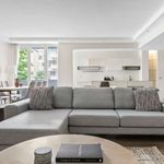 Rent 3 bedroom apartment of 115 m² in Paris