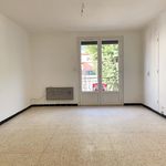 Rent 3 bedroom apartment of 71 m² in Volx