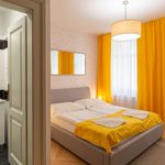 Pronajměte si pokoj o rozloze 90 m² v Praha