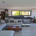 Rent 4 bedroom house of 180 m² in Roquebrune-sur-Argens