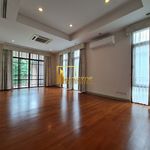 Rent 1 bedroom house of 437 m² in Phra Khanong Nuea