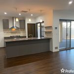 Rent 4 bedroom house of 544 m² in Perth